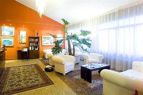 Hotel Ristorante Giordano Cavernago Екстериор снимка