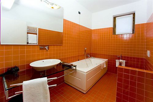 Hotel Ristorante Giordano Cavernago Екстериор снимка